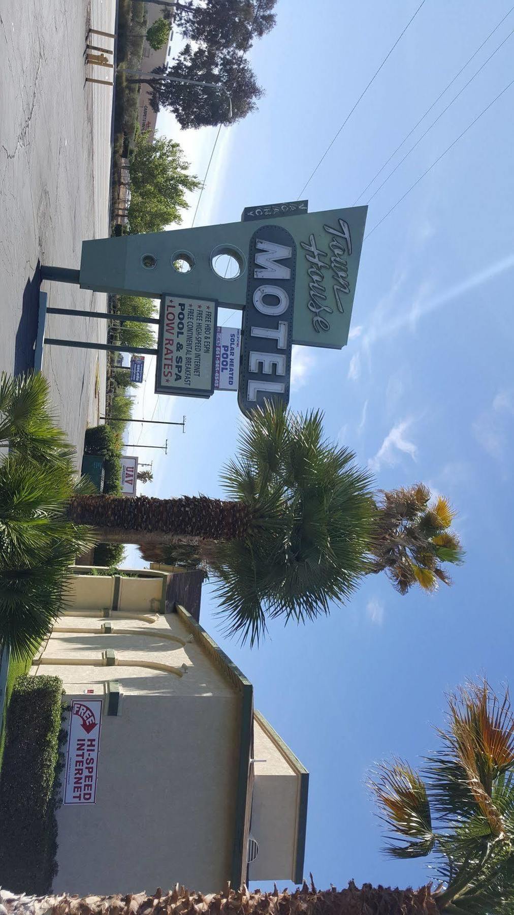 Town House Motel Lancaster Extérieur photo