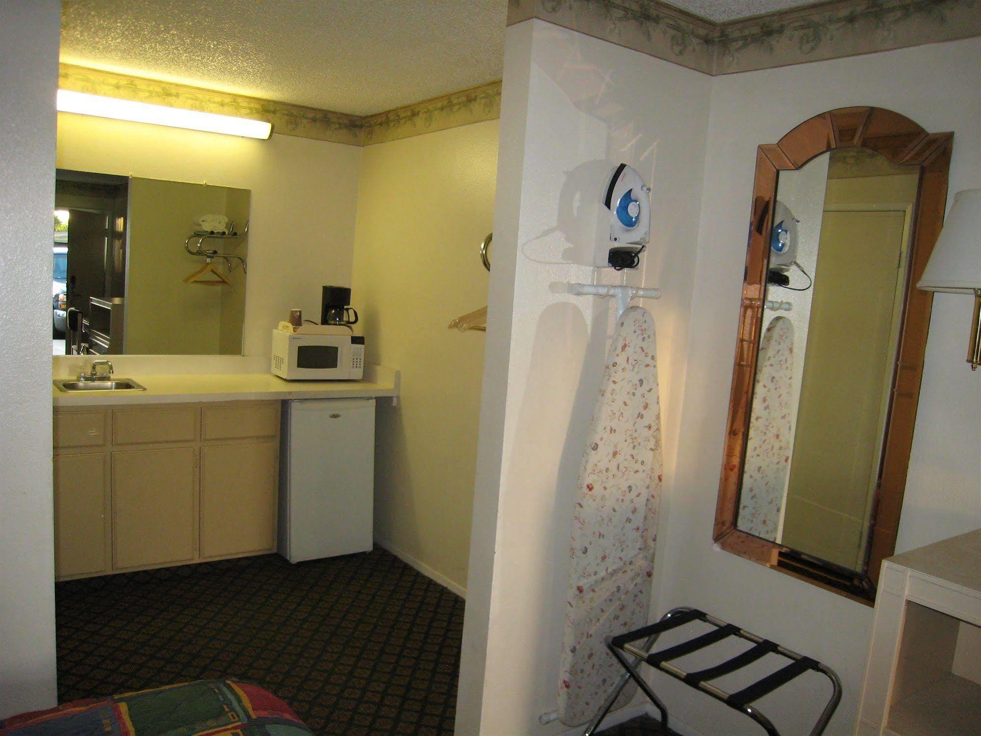 Town House Motel Lancaster Extérieur photo